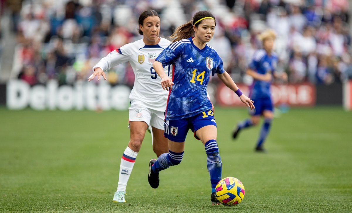 Mallory Swanson chasing down Yui Hasegawa during a match in the 2023 SheBelieves Cup. // Photo by Georgia Soares.